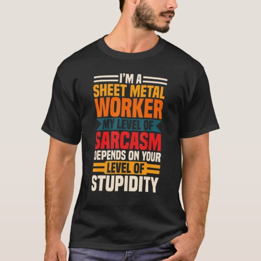 板金労働者の皮肉Blacksmith金属加工 Tシャツ (正面)