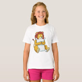 枕で寝ているライオン Tシャツ (正面フル)