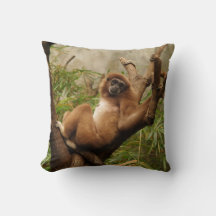 枕にリバーシブルサル