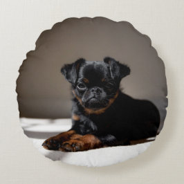 枕の上に甘い子犬。 ラウンドクッション
