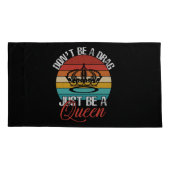 枕の下にドラッグするな 枕カバー (裏面-左)