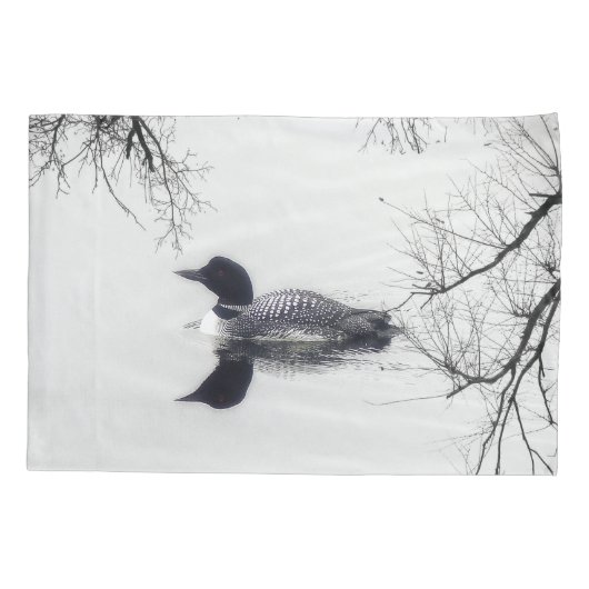 枕は湖の白黒水潜り鳥を包装します 枕カバー (裏面-左)