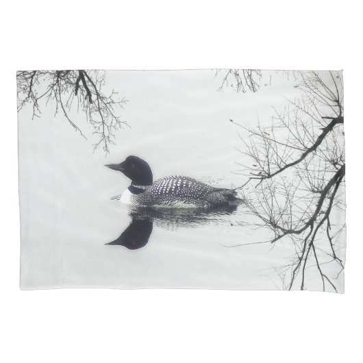 枕は湖の白黒水潜り鳥を包装します 枕カバー (正面左)