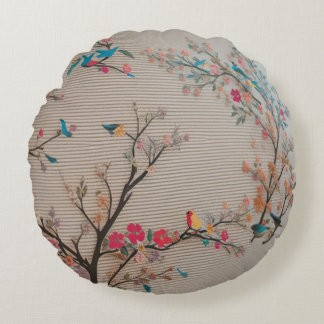 枕を丸める ラウンドクッション