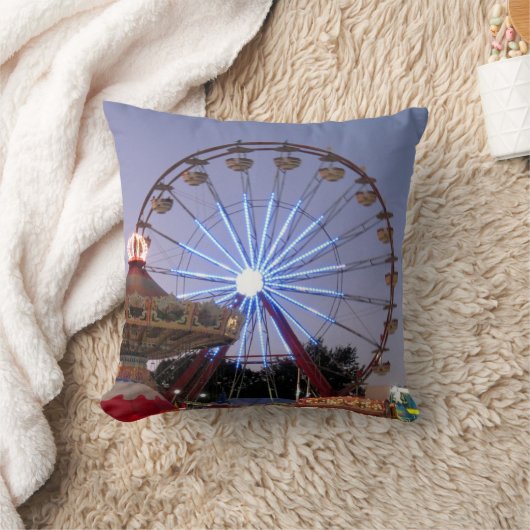 枕を覚える市 クッション (ブランケット)