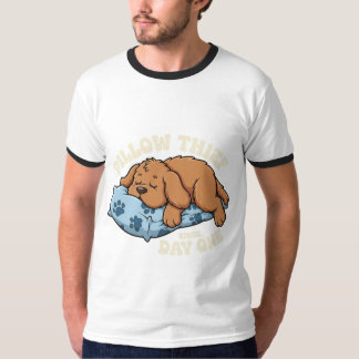 枕泥棒の子犬 かわいい犬の寝るTシャツ 犬の飼い主用 Tシャツ