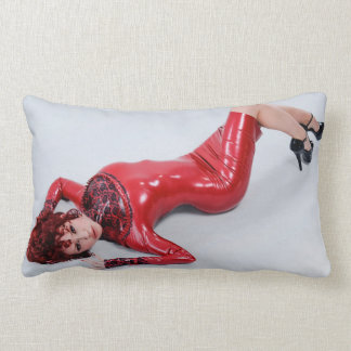 枕-赤い乳液の服- Bianca Beauchamp ランバークッション