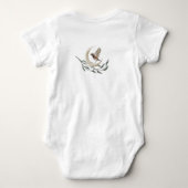 果実と三日月のある森林鳥 ベビーボディスーツ (裏面)