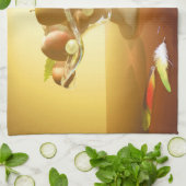 果物とバターフライの入ったガラスのバスケット キッチンタオル (折り畳み)