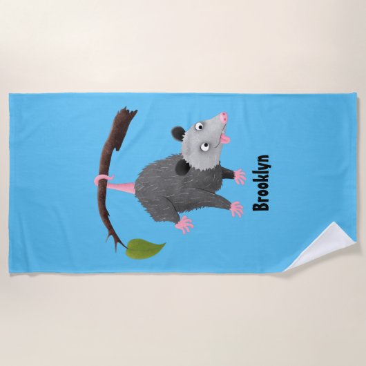 枝おもしろい漫画ぶら下がったからのかわいいオポッサム ビーチタオル (正面)