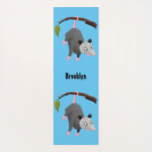 枝おもしろい漫画ぶら下がったからのかわいいオポッサム ヨガマット (裏面)