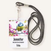 枝かわいらし写真に青と黄色の鳥 バッジ (正面ランヤード)