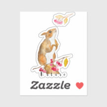 枝におもしろい果実を持つ水色のリス