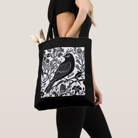 枝に広がる鳥の花 – 白黒 トートバッグ (クローズアップ)