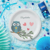 枝に眼鏡を掛けたかわいいフクロウ名前をカスタムする ペーパープレート (パーティー)