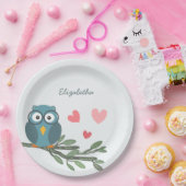 枝に眼鏡を掛けたかわいいフクロウ名前をカスタムする ペーパープレート (パーティー)
