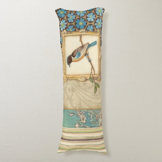 枝に茶色と青の鳥が顔を上げる ボディピロー (正面縦)