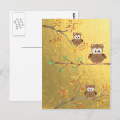 枝の上に止まった可愛いフクロウ ポストカード (正面/裏面)