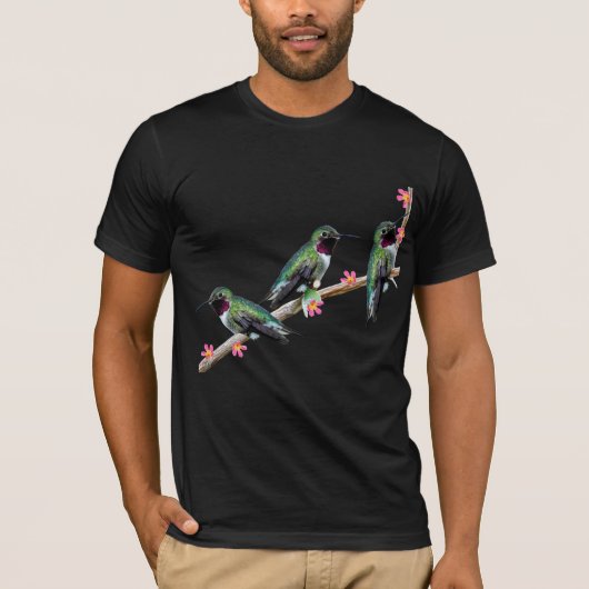 枝の上に止まるハミングバード三羽 Tシャツ (正面)