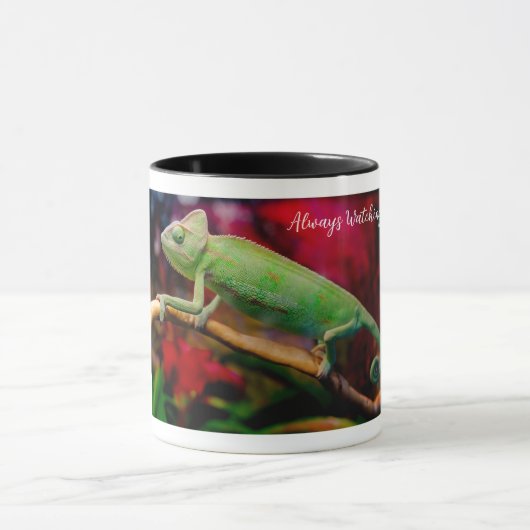 枝の上の緑のカメレオン マグカップ (中央)