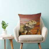 枝の髭があるドラゴン(Pogona Vitticeps)、 クッション (椅子)