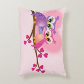 枝アクセントの枕の美しいカップルのフクロウ アクセントクッション (正面(垂直))