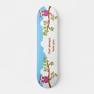 枝スケートボードのかわいいフクロウの女の子 スケートボード