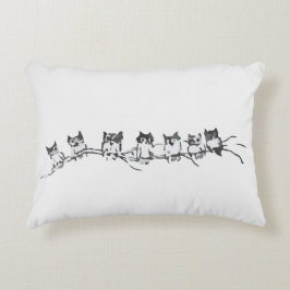 枝デザインのインクのようなフクロウ アクセントクッション