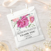 枝ピンクのバラの花とタイポグラフィ結婚の フェイバーバッグ (クリップ留めされた状態)