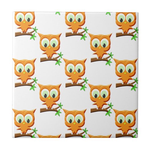 枝柄の漫画の小さなフクロウ タイル (正面)