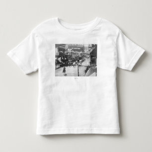 枯れ木の市民は3の完了を祝います トドラーTシャツ