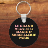 架空フランスのの魔術博物館 キーホルダー (正面)