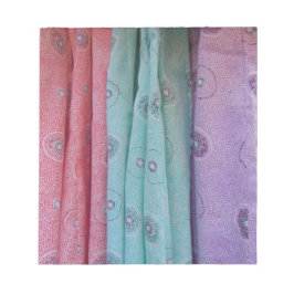 柄付きカラフルな布 ノートパッド