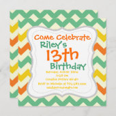 柑橘類のライムグリーンのオレンジ黄色のシェブロンのジグザグ形 招待状 (正面/裏面)