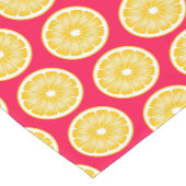 柑橘類レモンスライスホットピンク&イエロー ショートテーブルランナー (コーナー)