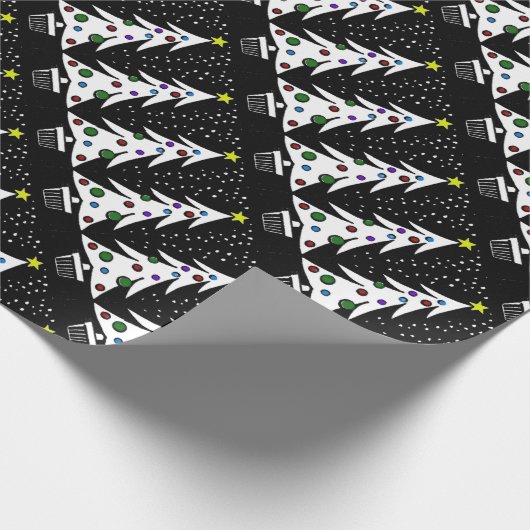 染められたオーナメントが付いているヴィンテージB/Wのクリスマスツリー ラッピングペーパー (角)