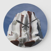 柔らかいサーブのアイスクリームコーンの写真撮影の夏の食糧 ラージ壁時計 (正面)