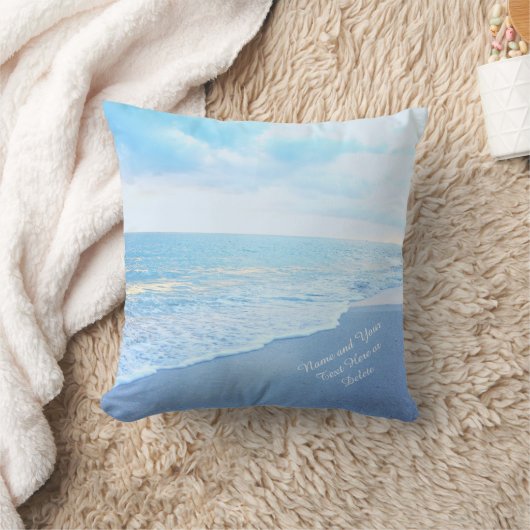 柔らかいターコイズおよび青いビーチはあなたの文字を置きます クッション (ブランケット)