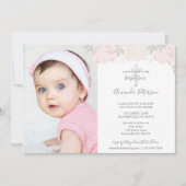 柔らかいパステル調ピンクのシャクヤクの十字の女の子の洗礼 招待状 (正面)
