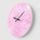 柔らかいピンクのダリア ラージ壁時計 (傾斜)
