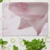 柔らかいピンクのバラの花 キッチンタオル (折り畳み)