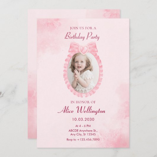 柔らかいピンクの甘いリボンの弓のガーリー写真の誕生日 招待状 (正面/裏面)