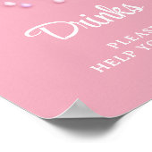 柔らかいピンクの空の白ふわふわの雲9ベビードリンク ポスター (角)