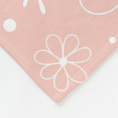 柔らかいピンクまたは任意の色のボホの羽ガーリーの花 フリースブランケット (角)