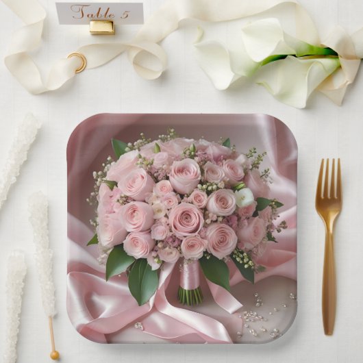 柔らかいピンク結婚のバラの花束 ペーパープレート (ウェディング)