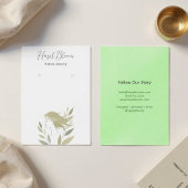 柔らかいフェミニン葉の髪のシルエットカード