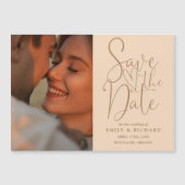 柔らかい桃の写真エレガントな結婚式の日付を保存 マグネット招待状 (正面)