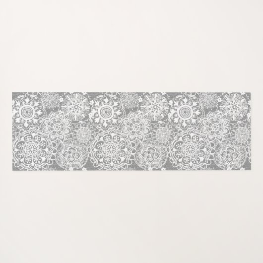 柔らかい灰色と白のマンダラパターン ヨガマット (裏面(横))
