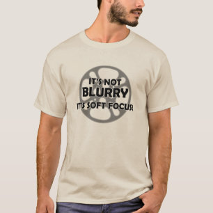 "柔らかい焦点"のフィルムのワイシャツ Tシャツ