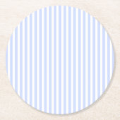 柔らかい空色の淡い色のなスカイブルーおよび白のストライプ ラウンドペーパーコースター (正面)